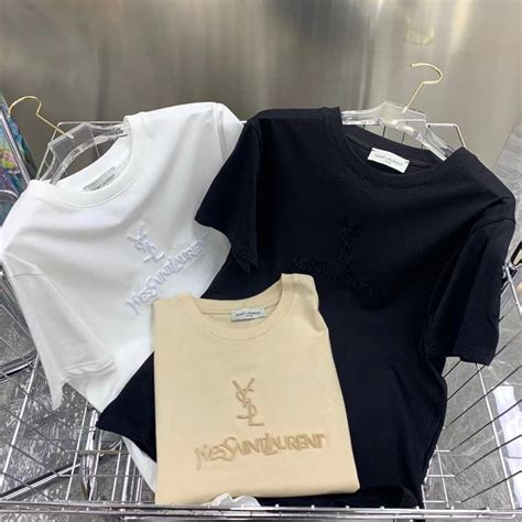 ysl เสื้อ